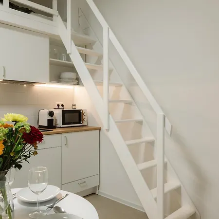 Modern For 4 With Easy Old Town Access!